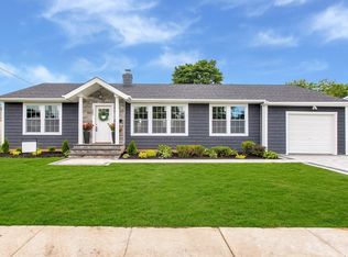 221 Arnold Ave, West Babylon, NY 11704