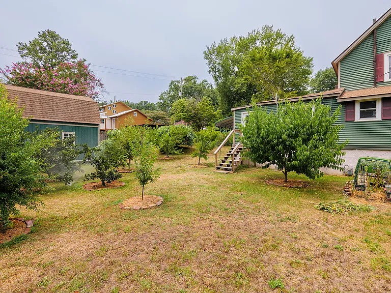 319 Oliver St — Photo 33
