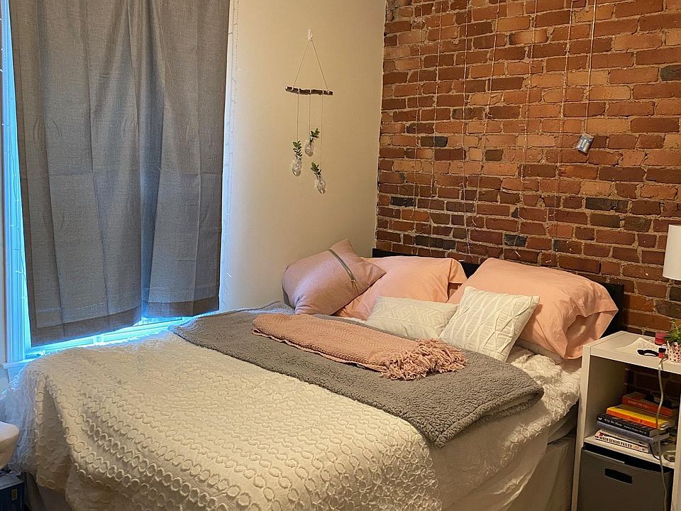 1st image of 14 Homer St #10