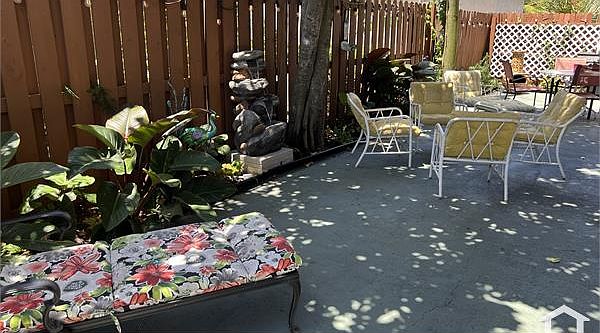 2nd image of 1501 NW 3rd Ave