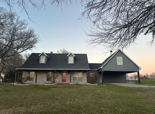 5199 Fm 896, Trenton, TX 75490