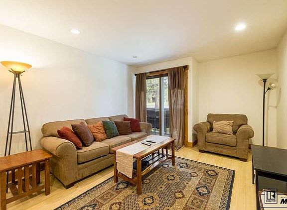 2nd image of 1410 Athens Plaza Alpha #2