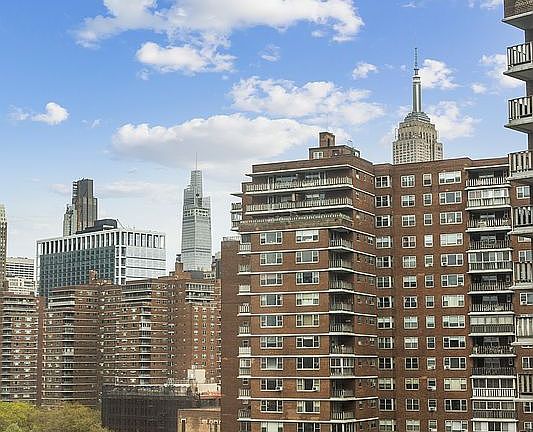 3rd image of 405 W 23rd St APT 12C