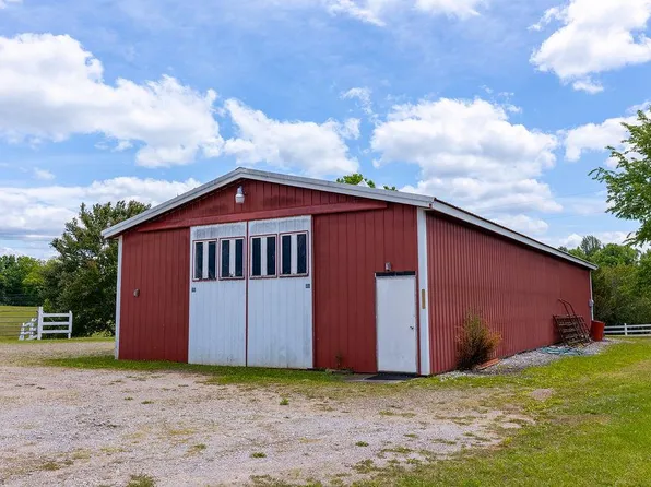 310 Park Dr, Rock Island, TN 38581