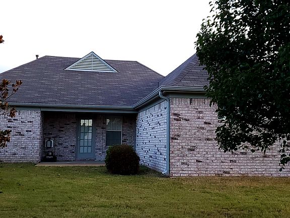 4th image of 1058 Fredrick Dr