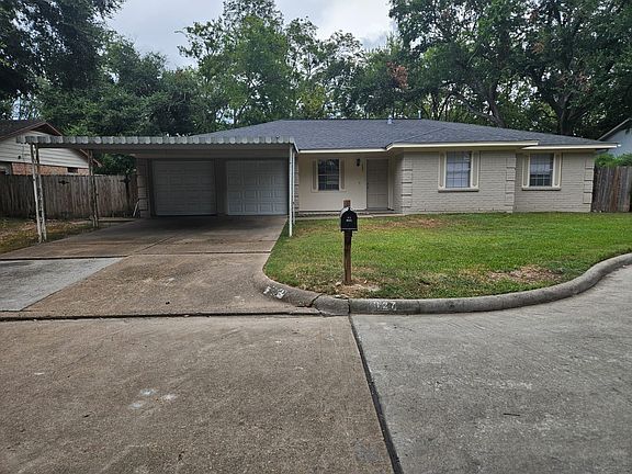 2nd image of 627 Acapulco Village Dr