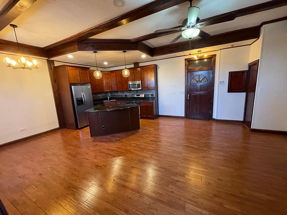 Open floor plan on the 1st floor.
