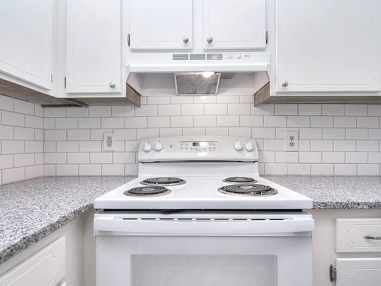 339 Sunny Hill Dr #339 — Photo 2