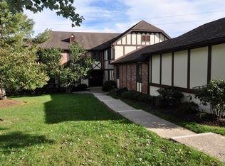 13 Kensington Rd #G, Chatham, NJ 07928