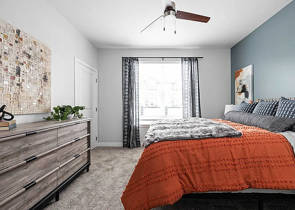 Spacious Bedroom with Modern Decor
