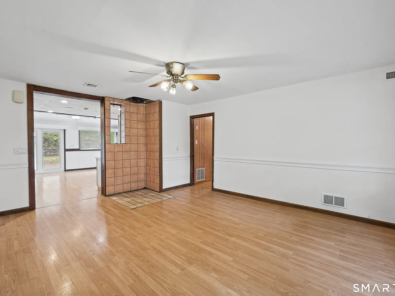 4 bed, 2.0 bath, 3043 sqft, $4,800 — Photo 4