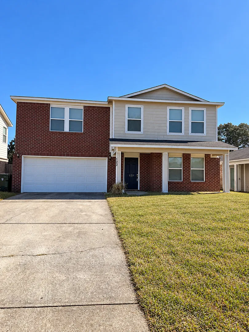 Room to Spread Out! Spacious Madison Rental with Home Office, Bonus Room & Fenced Backyard — Photo 1