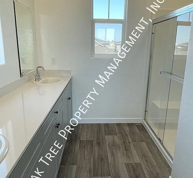 2743 N Vahe Ave — Photo 18