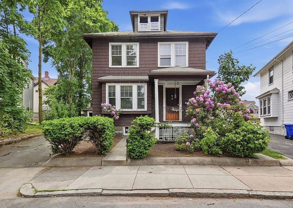 1st image of 79 Goodenough St