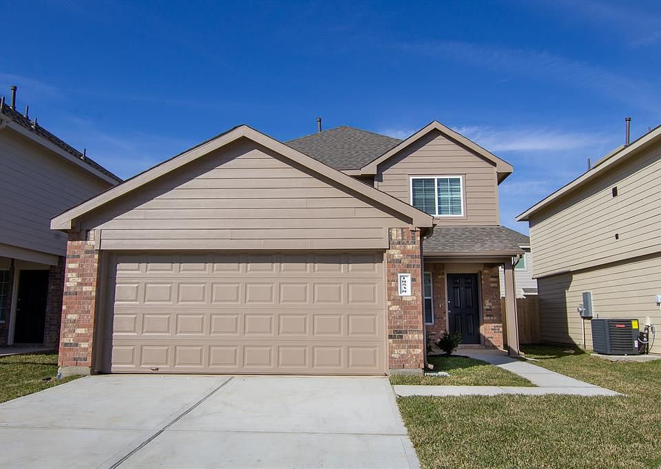 1st image of 18538 Parma Creek Trl
