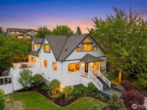 6716 37th Avenue SW, Seattle, WA 98126