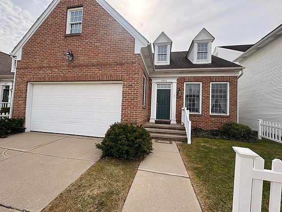 3rd image of 2973 Salem Dr