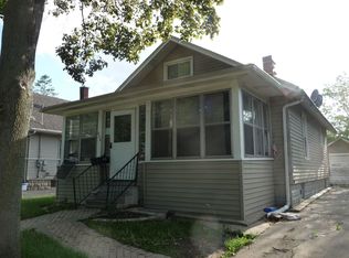 236 N Loucks St, Aurora, IL 60505