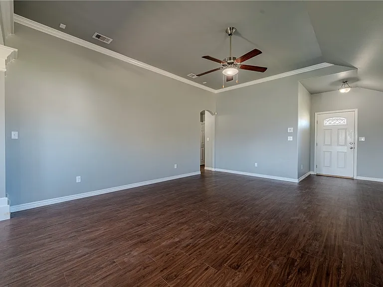 7433 Kolda Dr — Photo 5