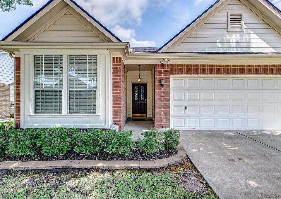 1st image of 2927 Blue Dawn Dr