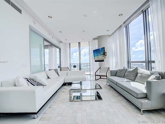 4th image of 1100 Biscayne Blvd Unit 4601