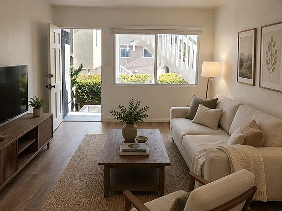 3rd image of 3611-3617 Reynard Way