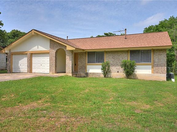 2nd image of 415 Golden Oaks Dr