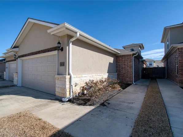 1757 Heath Dr, College Station, TX 77845