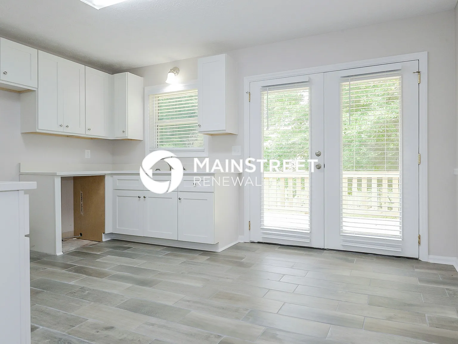 4082 Sweet Water Ct SE — Photo 4