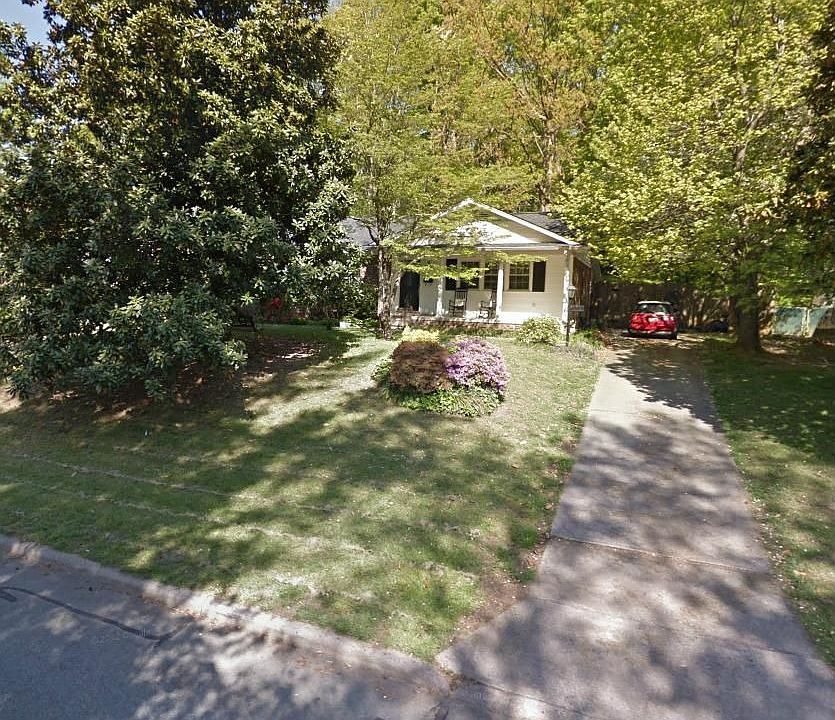 1st image of 3028 Robin Hood Dr
