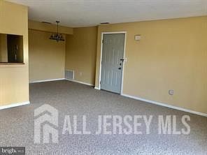 3rd image of 1802 Ravens Crest Dr