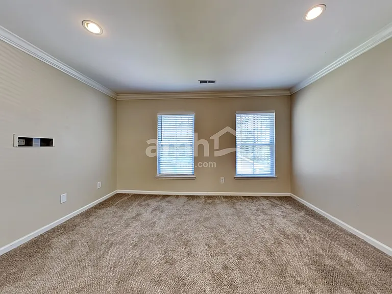 232 Cameron St — Photo 10