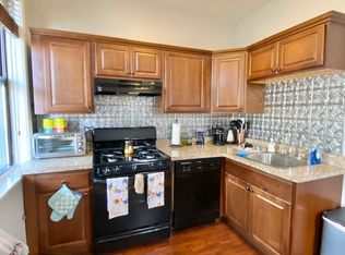 1104 W Dickens Ave #2, Chicago, IL 60614