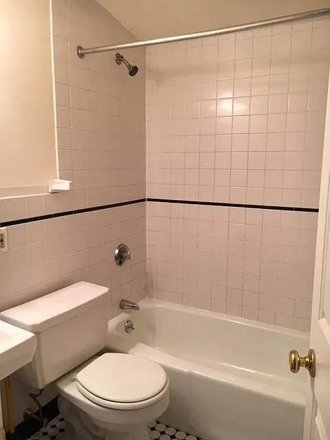 2 bed, $2,700 — Photo 3