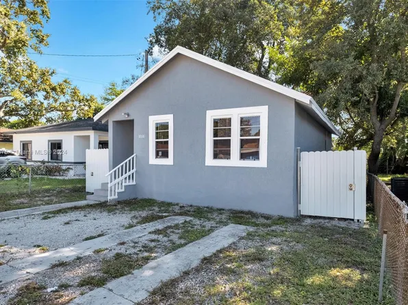 1868 NW 84th St, Miami, FL 33147