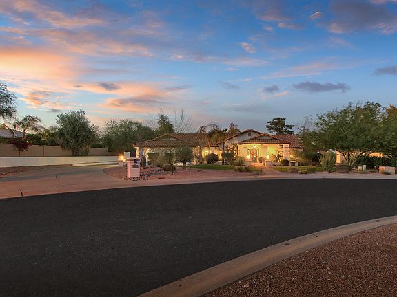 5th image of 4632 E Cochise Dr