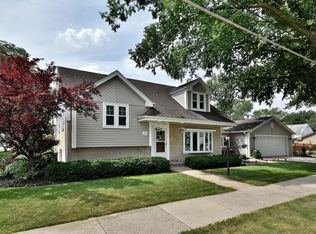 1620 S Clifton Ave, Park Ridge, IL 60068