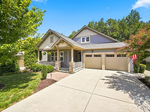 3rd image of 3202 Helmsley Ct