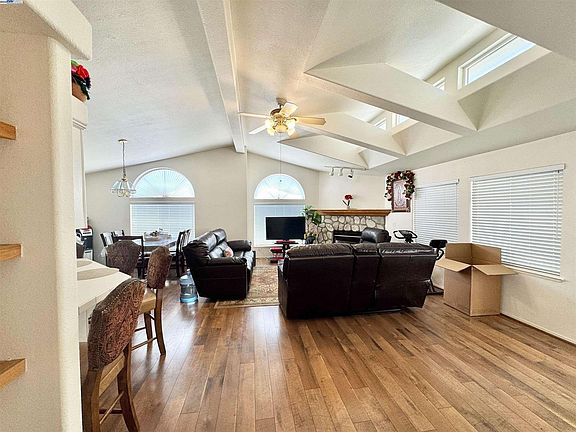 4th image of 1220 Tasman Dr Spc 39
