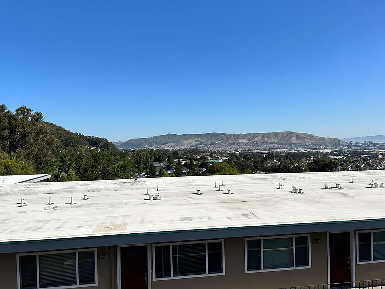 Park Plaza — Photo 12