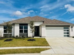 1724 Central Park Dr, Alvarado, TX 76009