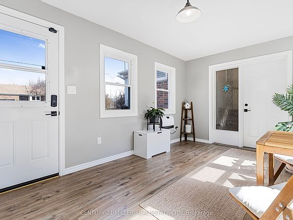 3rd image of 248 Kingsleigh Ct