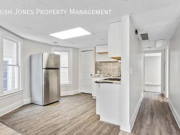 195 Auburn Ave, Buffalo, NY 14213