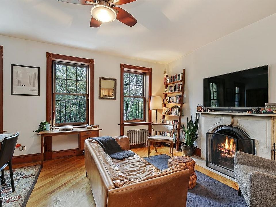 1st image of 416 Clermont Ave APT 4F