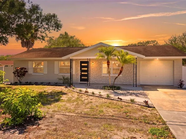 1966 119th St N, Largo, FL 33778