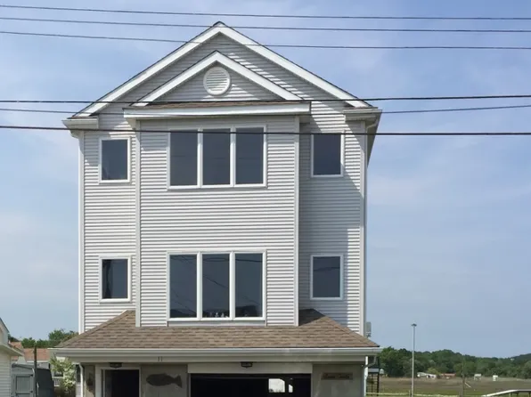 11 Beach Road East, Old Saybrook, CT 06475