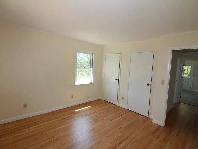 229 Pittstown Rd — Photo 11