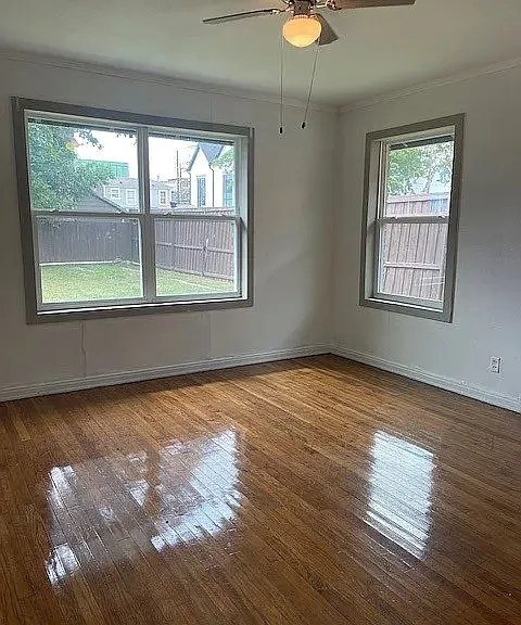 3819 Roseland Ave — Photo 20