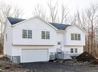 85 Wauregan Rd, Brooklyn, CT 06234
