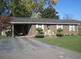 24 Cardinal Hts, Williamsburg, KY 40769